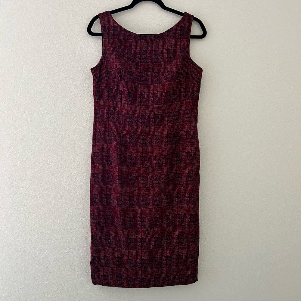 Calvin Klein Red & Black Sleeveless Sheath Dress Size 12 with Gold Back Zipper